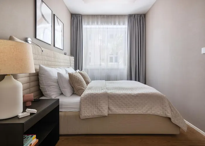 Modern Near Old Town Apartament