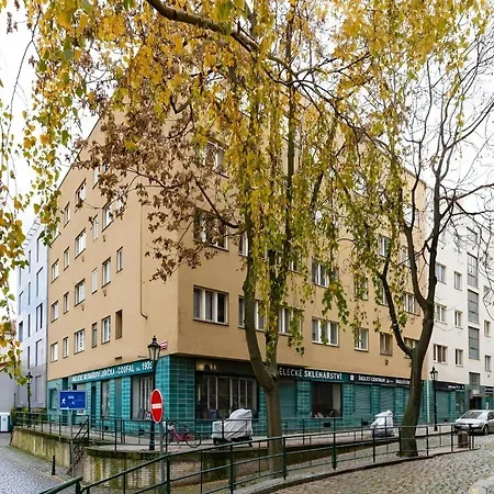 Modern Near Old Town *
