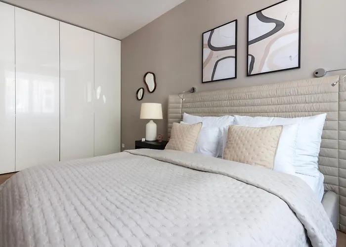 Апартаменты Modern Near Old Town